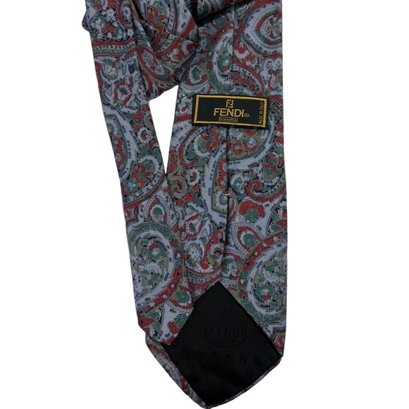 Vintage handmade silk Fendi tie made in Italy - Picture 3 of 9
